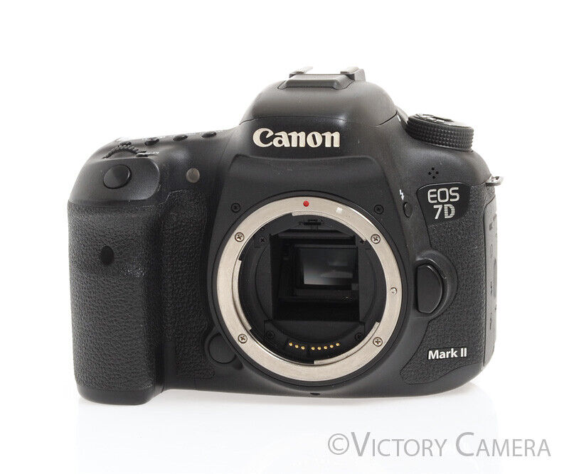 Canon EOS 7D Mark II 20.2MP Digital SLR Camera Body w/ Charger [EXC]