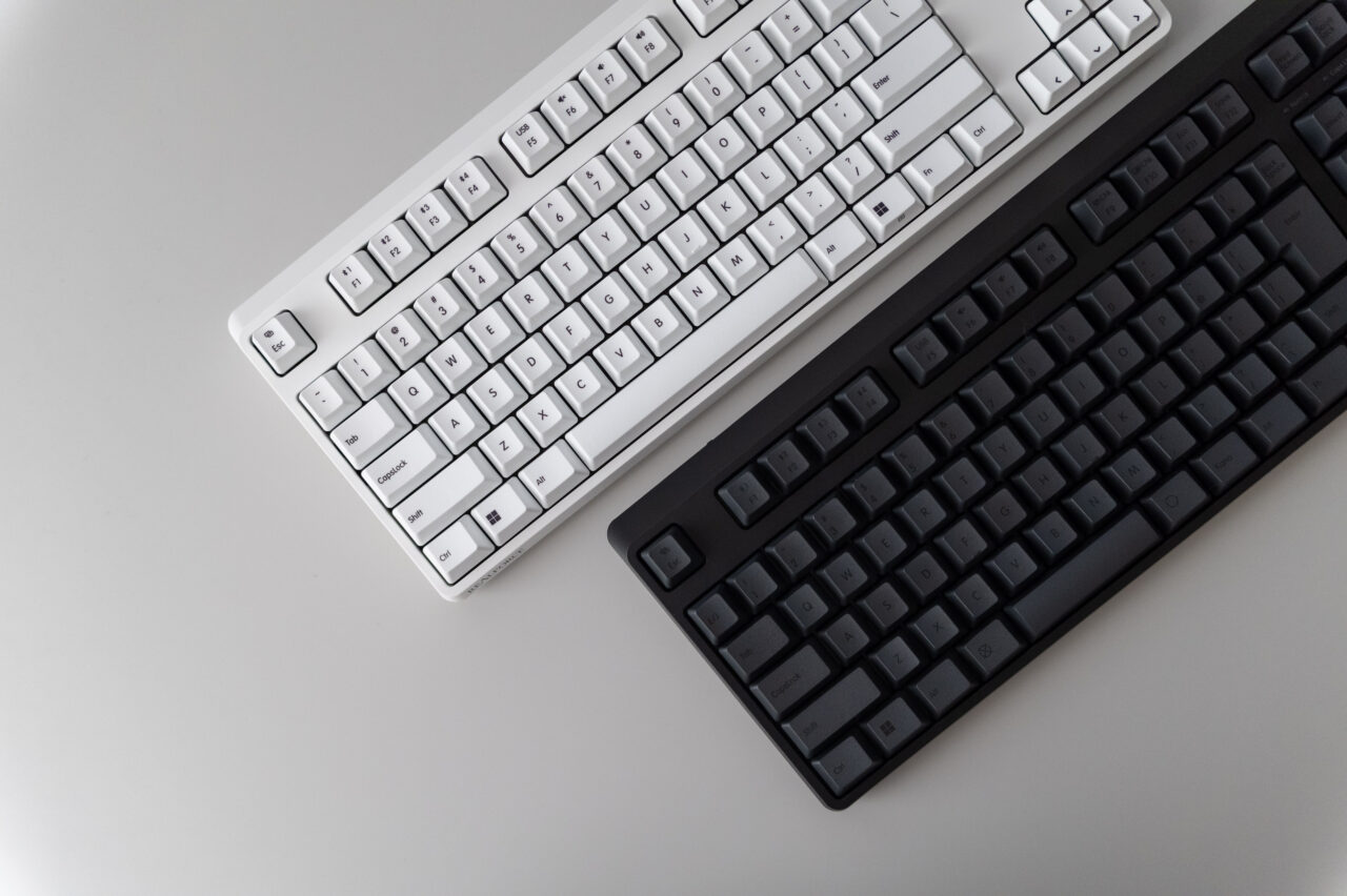 REALFORCE R4 レビュー：4年ぶりに刷新された最新モデル、近接センサー