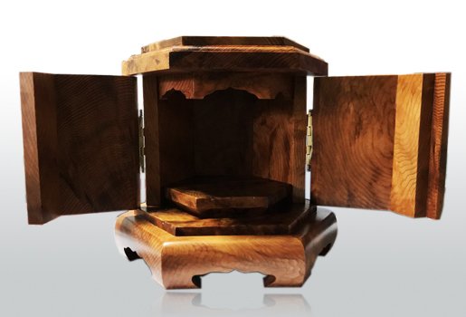 銘木屋久杉泡瘤｜小林彫刻所｜仏壇、神棚、欄間、家紋の制作販売