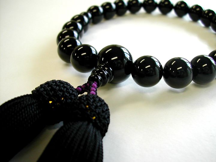 ブラックオニキス四分玉片手数珠黒二五房共仕立 お数珠の安田念珠店へ