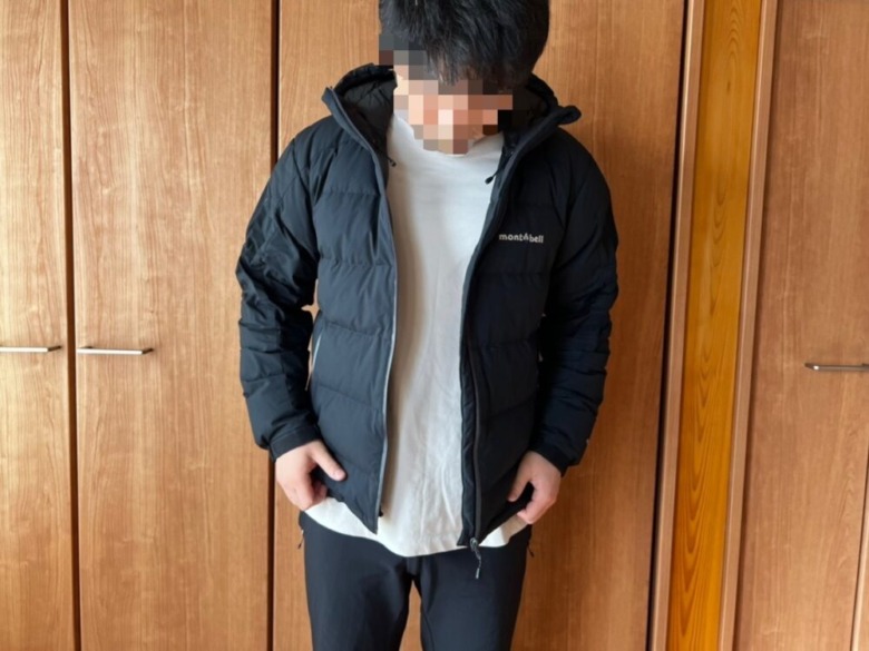 モンベル』パーマフロストライトダウンパーカのサイズ感、コーデを