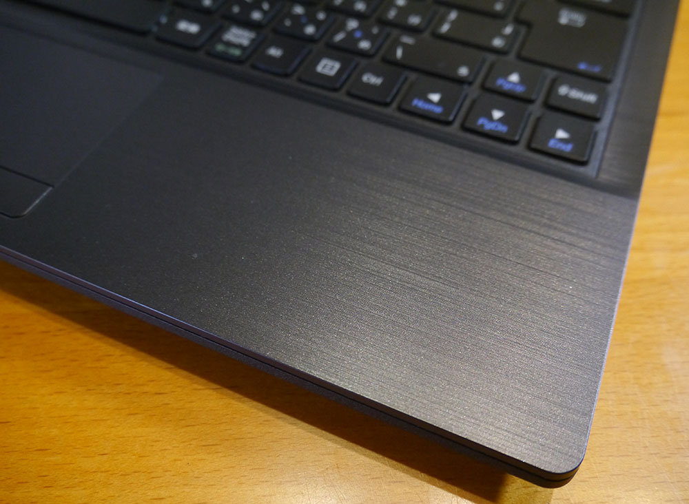 マウスコンピューター LuvBook J シリーズ「LB-J770X-SH2」のレビュー