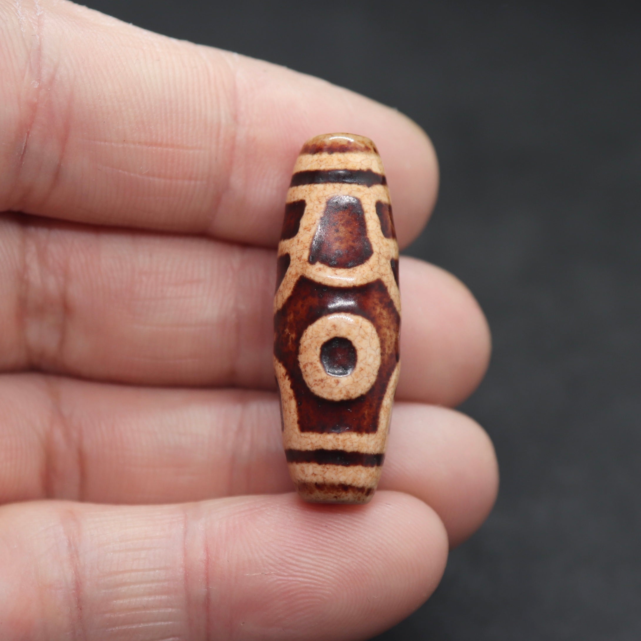 蓮花ニ眼上肯天珠35.1㎜ – 天然石屋 優月堂