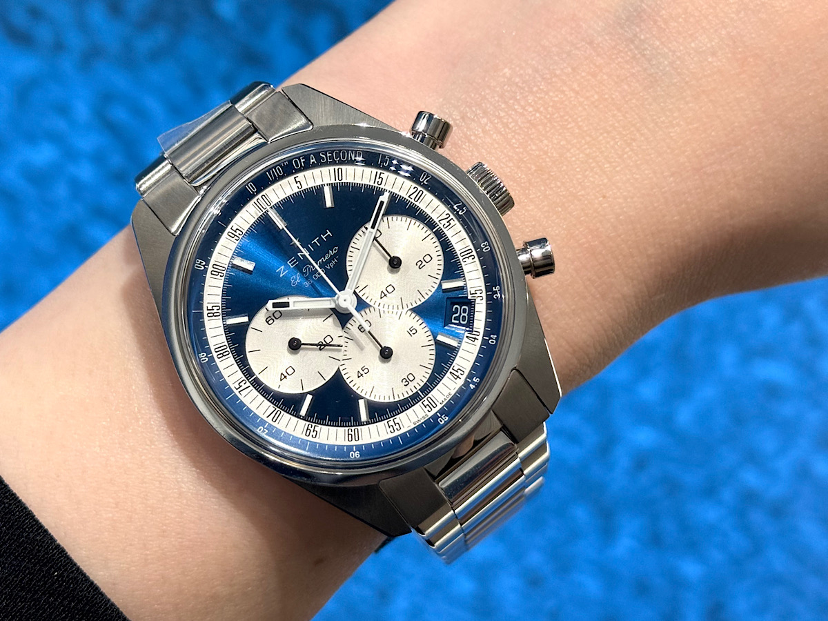 天頂のような鮮やかなブルーが美しい『クロノマスター オリジナル