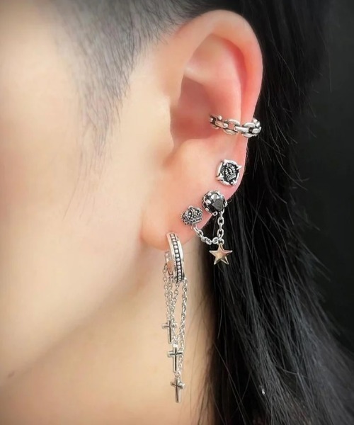 JUSTIN DAVIS（ジャスティンデイビス） ピアス DANGLING CROSS