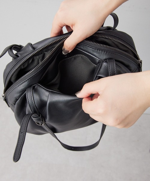 ear PAPILLONNER（イア パピヨネ） ボストンバッグ 「本革/430g