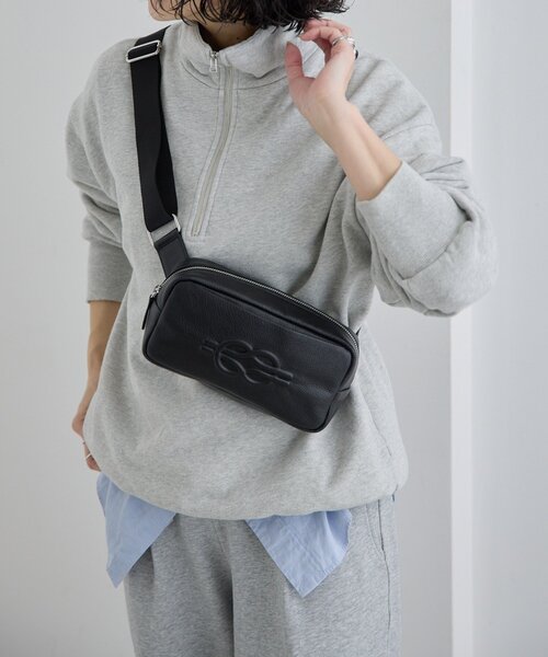 ear PAPILLONNER（イア パピヨネ） ショルダーバッグ バッグ 「本革