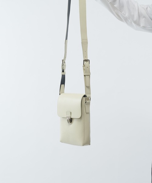 Lui's（ルイス） ショルダーバッグ スプリットレザー フラップ