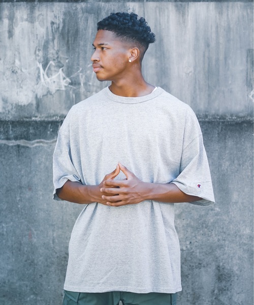 Champion（チャンピオン） tシャツ 「Champion/チャンピオン」T2102