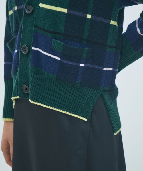 MACPHEE（マカフィー） カーディガン NZ LAMBS プリント Vネック