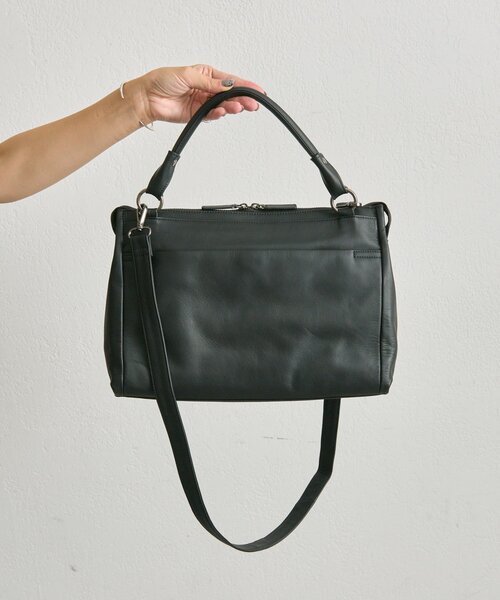 ear PAPILLONNER（イア パピヨネ） ショルダーバッグ バッグ 「本革/A4