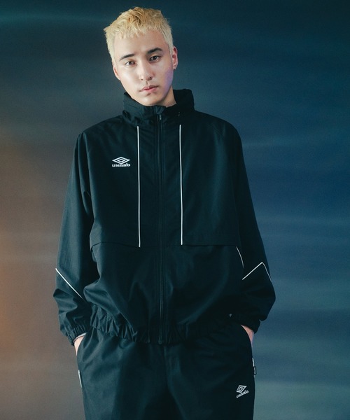 umbro（アンブロ） ナイロンジャケット × BLACK LABEL SET-UP FIELD