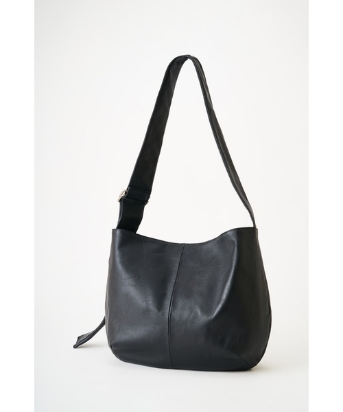 ONE.（ワンドット） ショルダーバッグ レザーBIGショルダーBAG / ONE