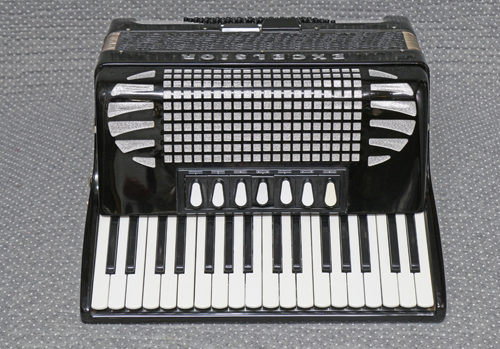 美品・良好】EXCELSIOR 272E アコーディオン 美品・良好】EXCELSIOR 272E アコーディオン - メルカリ