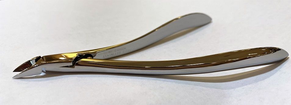 爪の甘皮ケアに『SUWADA キューティクル | 岡山拠点のトミヤ