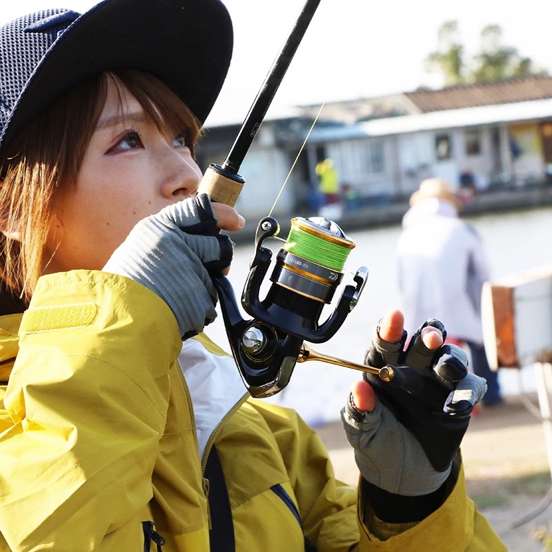 2023 新ダイワリールクロスファイア LT スピニング釣りリール 1000