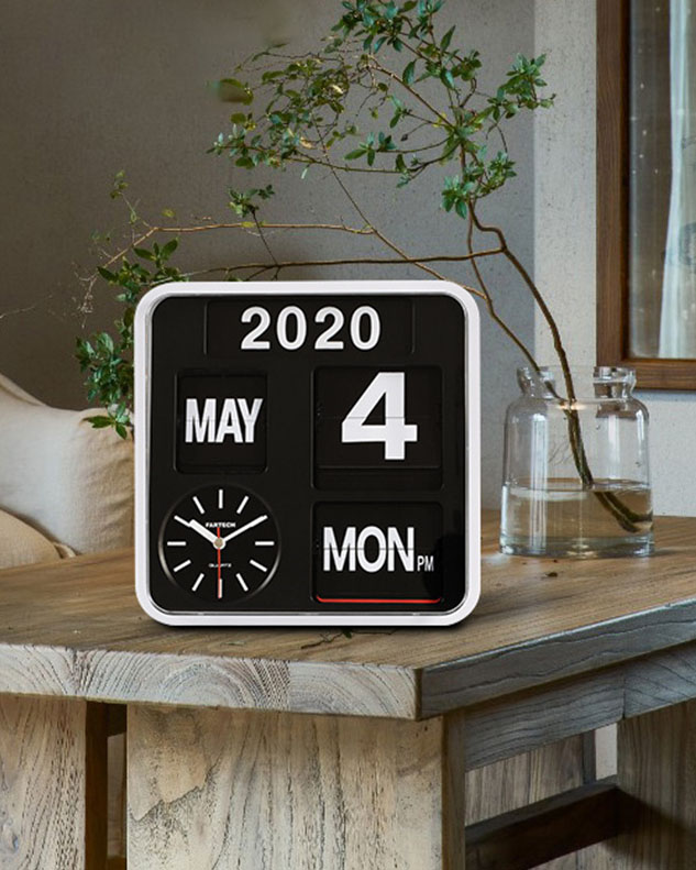 Fartech automatic calendar flip clock retro desktop clock home