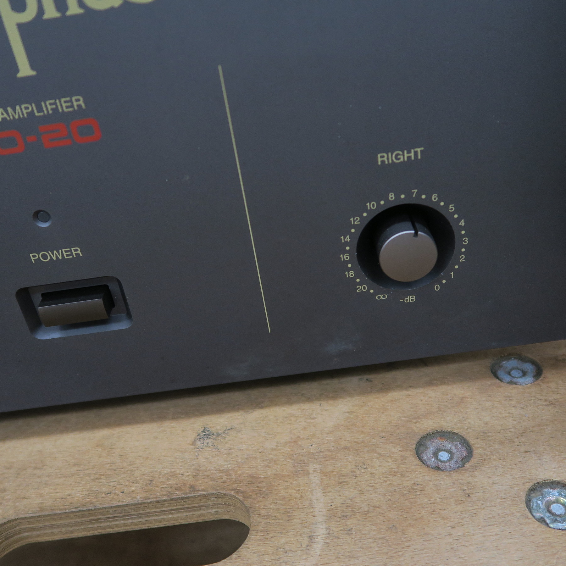 Cランク】Accuphase PRO-20 パワーアンプ アキュフェーズ @58981