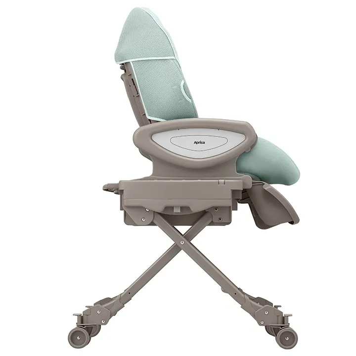 ユラリズムオートDX アップリカ Aprica