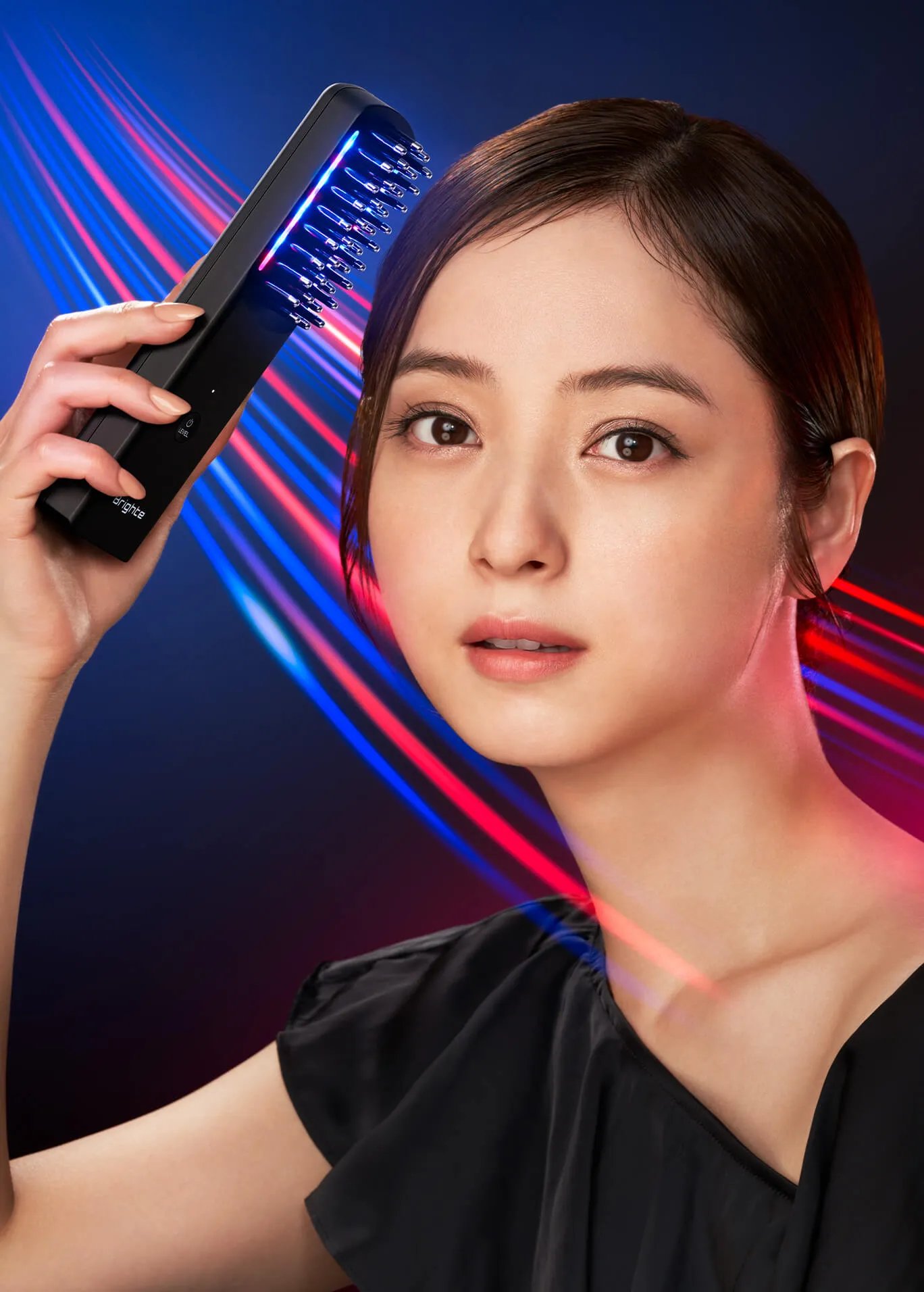 ELEKI BRUSH 佐々木希さんがアンバサダーを務めるブライト（Brighte