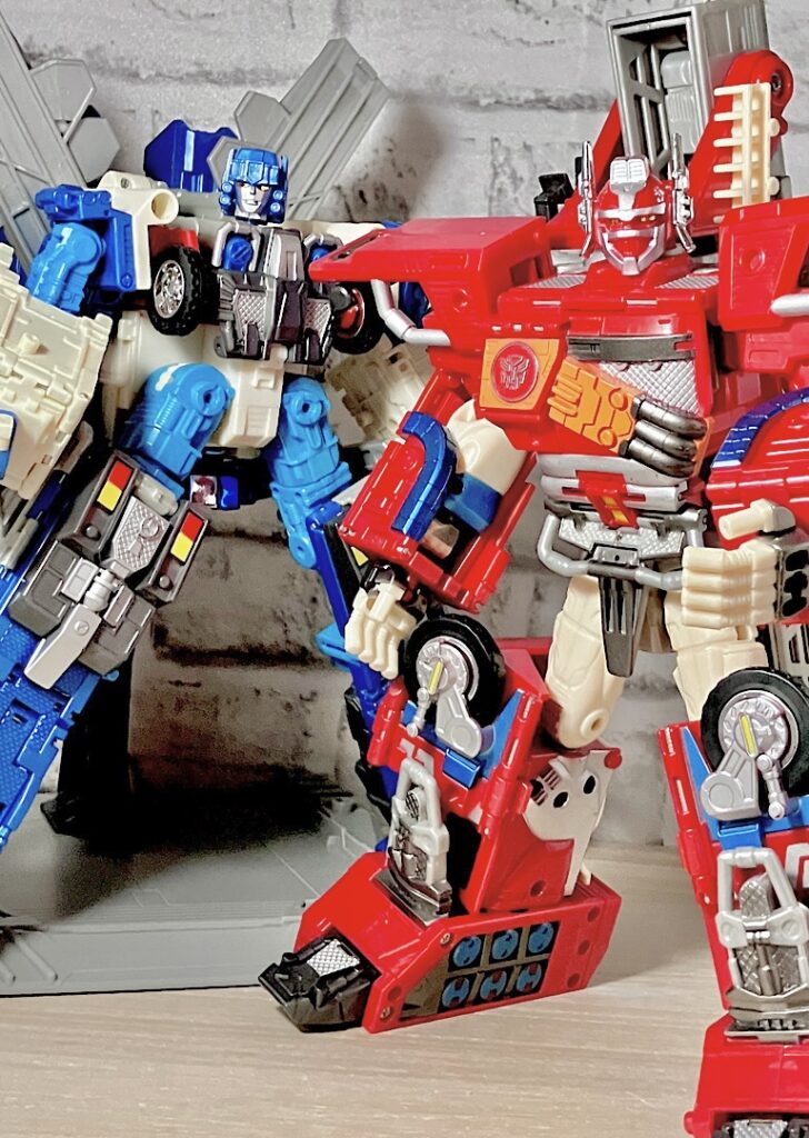 ゴッドファイヤーコンボイカーロボット未開封ハズブロクラウドファン