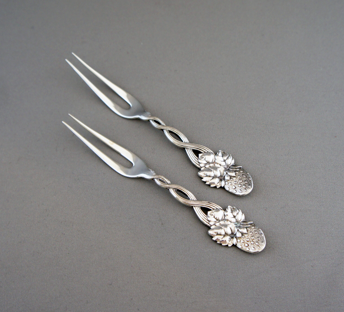 ティファニー「ベリーフォーク ”Strawberry Vine”【在庫1本のみ