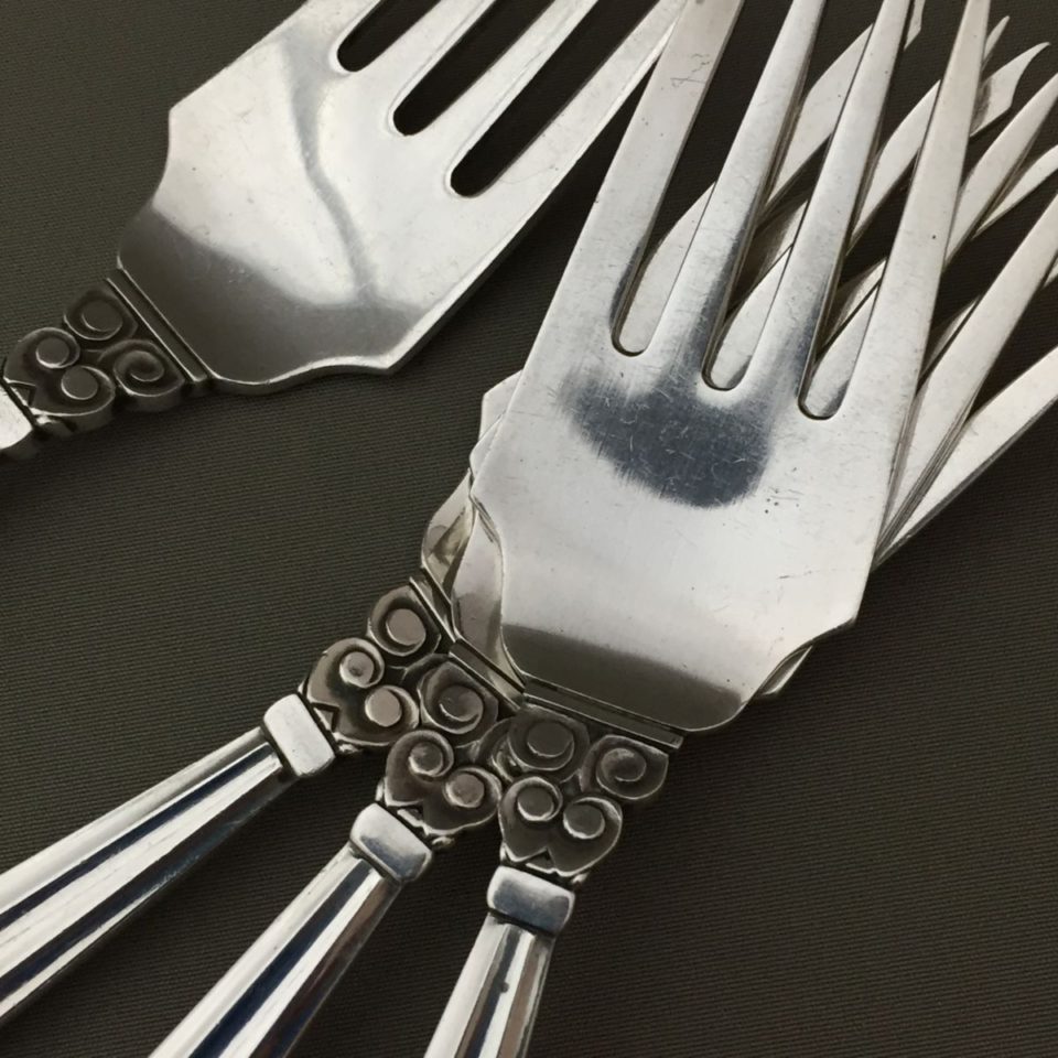 ジョージ・ジェンセン「“Acorn” サラダフォーク 長さ16.7cm