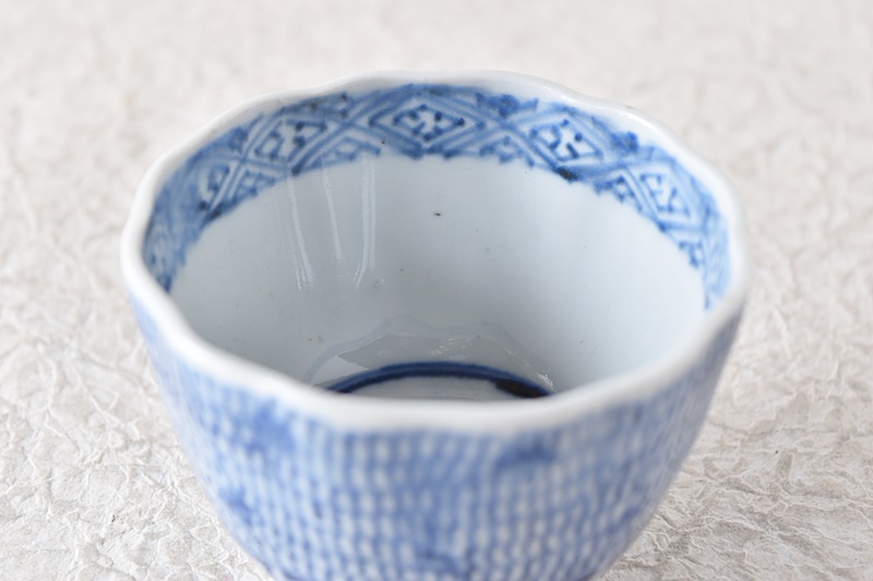古伊万里 染付 微塵唐草 蕎麦猪口 輪花型向付 - 生活骨董と古布の
