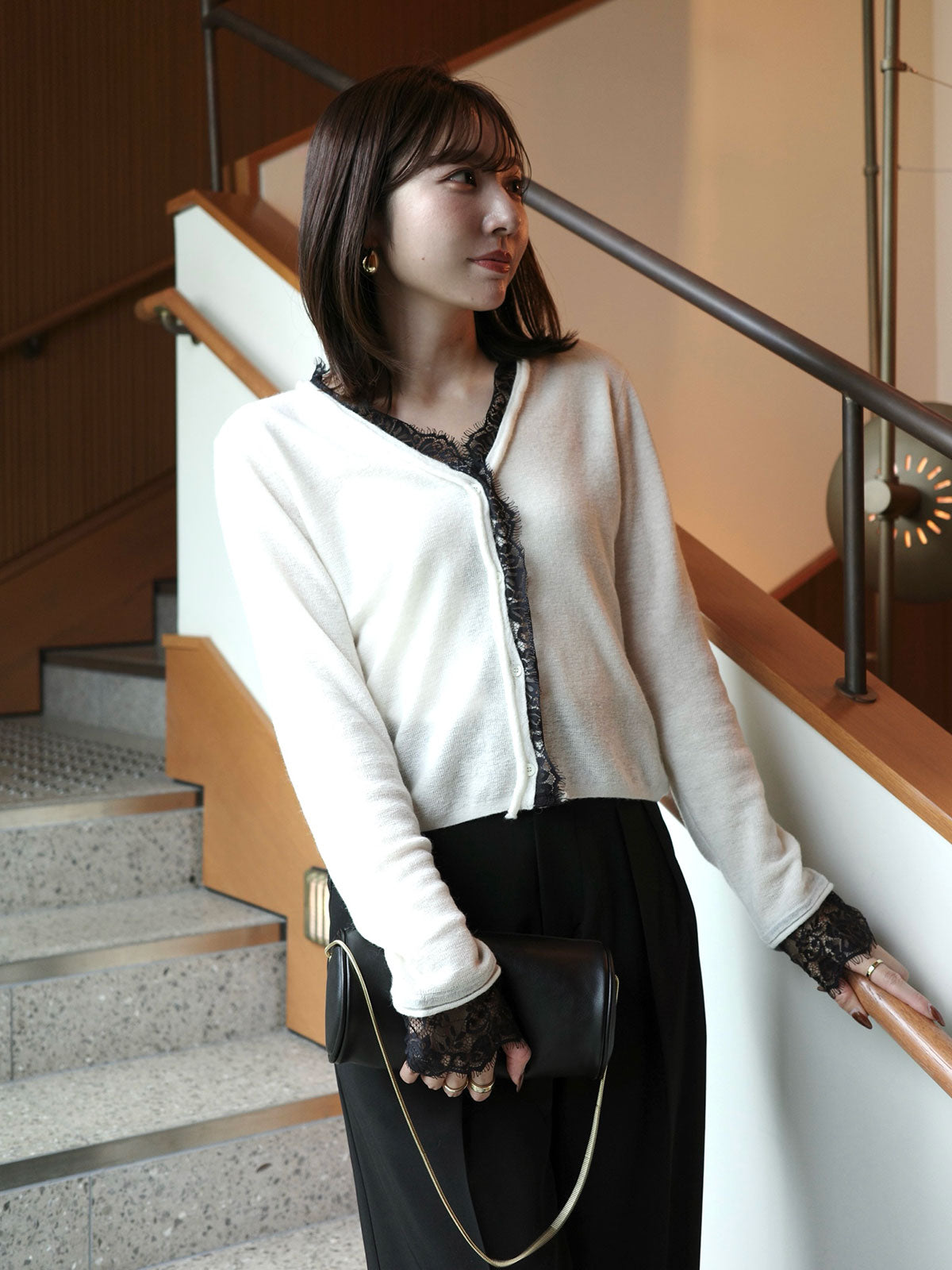 アイラッシュレーストリミングニット