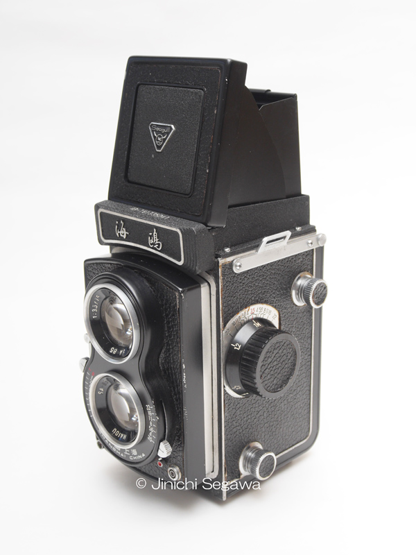 中国上海製 二眼レフ 海鴎 SEAGULL 4Bのフィルム装填