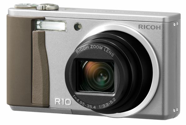 ASCII.jp：マニアックな進化を遂げた「RICOH R」