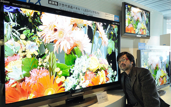 ASCII.jp：LED AQUOS──世界の亀山で見た高画質を支える光 (1/4)