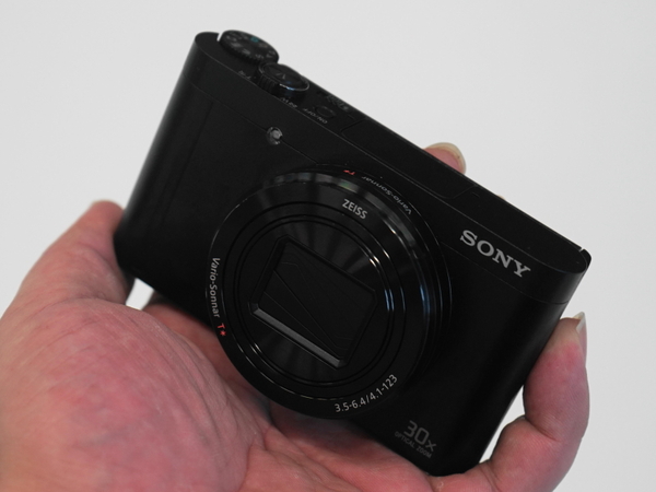 ASCII.jp：光学30倍では世界最小！ ソニー「サイバーショット」2機種を投入