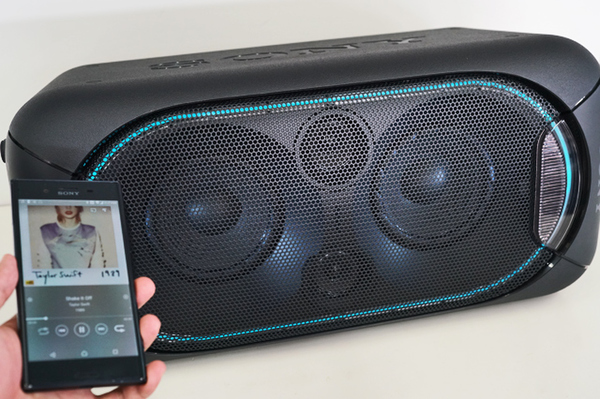 屋外用PA機材にもなるスピーカー「SRS-XB60」：Xperia周辺機器 - 週刊