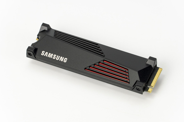 ASCII.jp：Samsung 990 PRO with Heatsink 2TBの挙動をPS5で確認 (1/2)