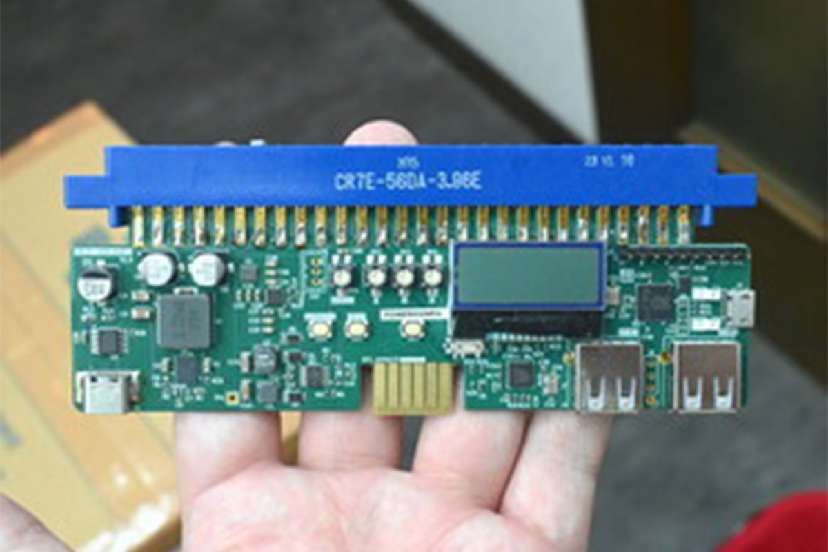 ASCII.jp：JAMMAコネクターのアーケード基板がお手軽に遊べる簡易