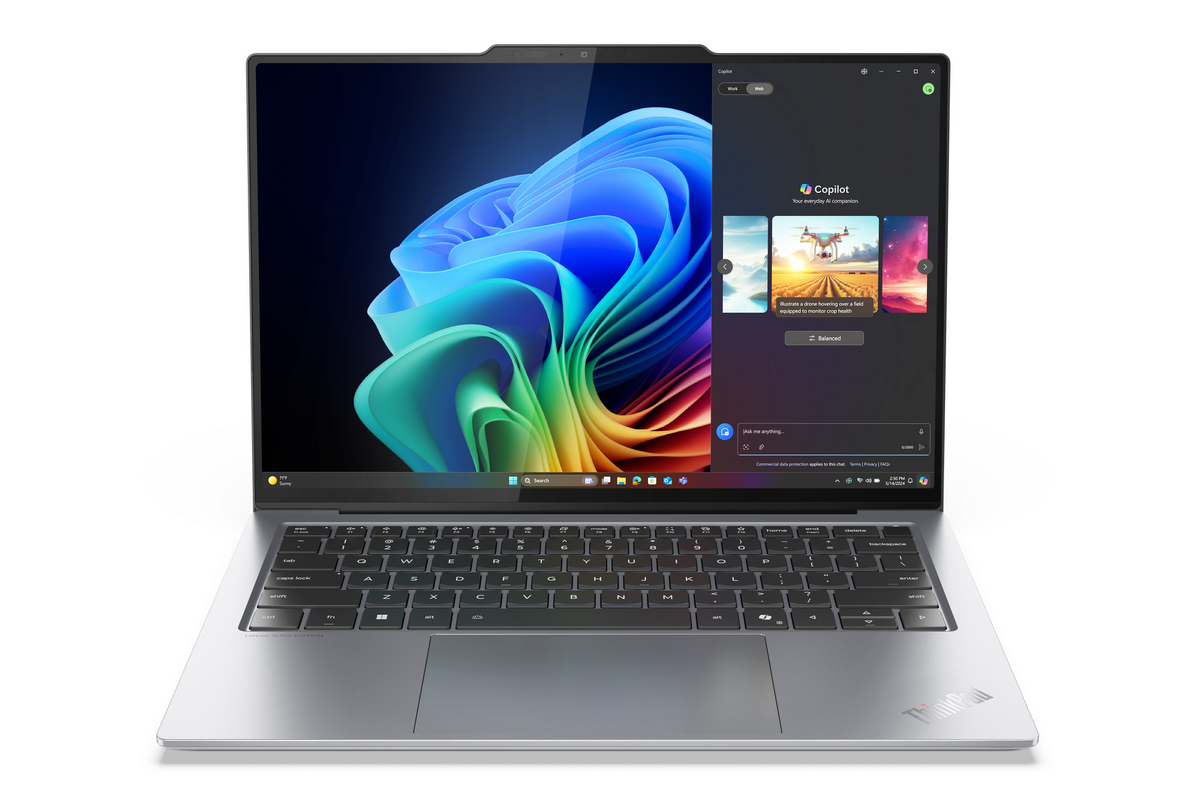 世界初の画面が伸縮するノートPC「ThinkBook Plus Rollable」も