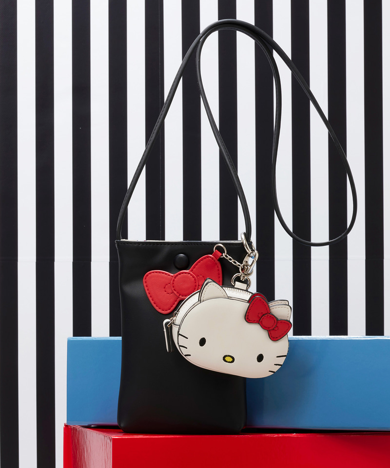 ハローキティ50周年、EFOLEコラボのスマホショルダーなど3種