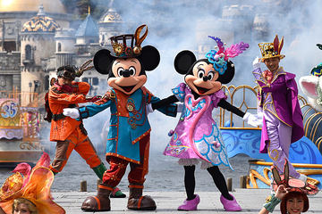 東京ディズニーシーで水上グリーティング「ハピエストセレブレーション