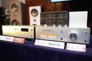 ラックスマン“Neo Classico”復活。真空管プリメイン&DAC搭載CD