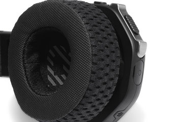 JBL×UNDER ARMOUR、初の無線ヘッドフォン「WIRELESS TRAIN