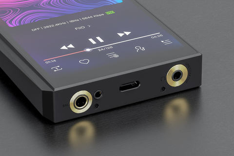 FiiO、2.5/3.5/4.4mm出力搭載、AK4493×2のプレーヤー「M11」 - AV Watch