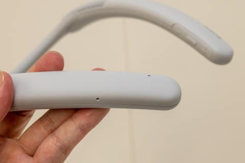 ソニー、マイク×2基搭載のWeb会議向けネックスピーカー - AV Watch