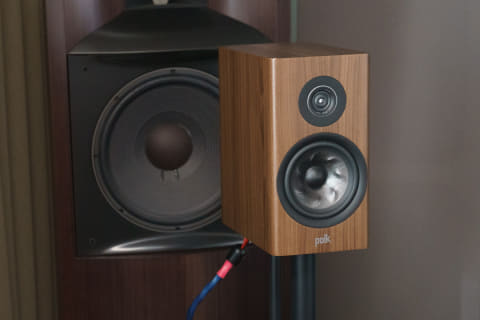 レビュー】Hi-Fiサウンドへの進化に驚く、Polk Audio注目機「R200