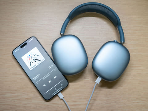 ミニレビュー】AirPods Max(USB-C)がケーブル接続でロスレス・低遅延に