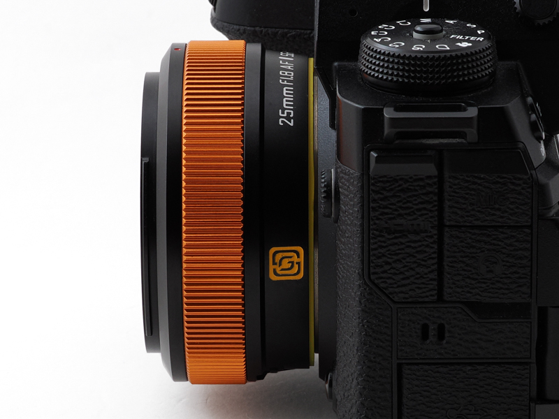 交換レンズレビュー：SG-image AF 25mm F1.8 - デジカメ Watch