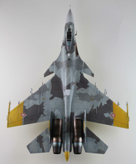 ハセガワ、「メビウス1」と「黄色の13」の1/72スケールプラモデル