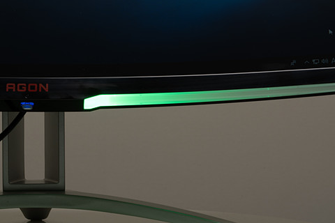 特別企画】曲面ディスプレイ採用の本格ゲーミングモニターAOC