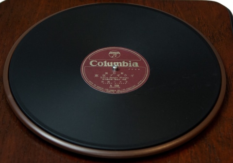 日本コロムビアの名曲50曲内蔵「昭和レトロフォン～東京ブギウギモデル