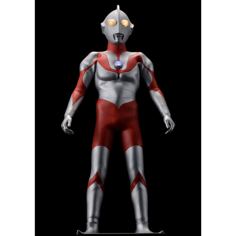 より凛々しい立ち姿に。海洋堂「Character Classics ウルトラマン（B